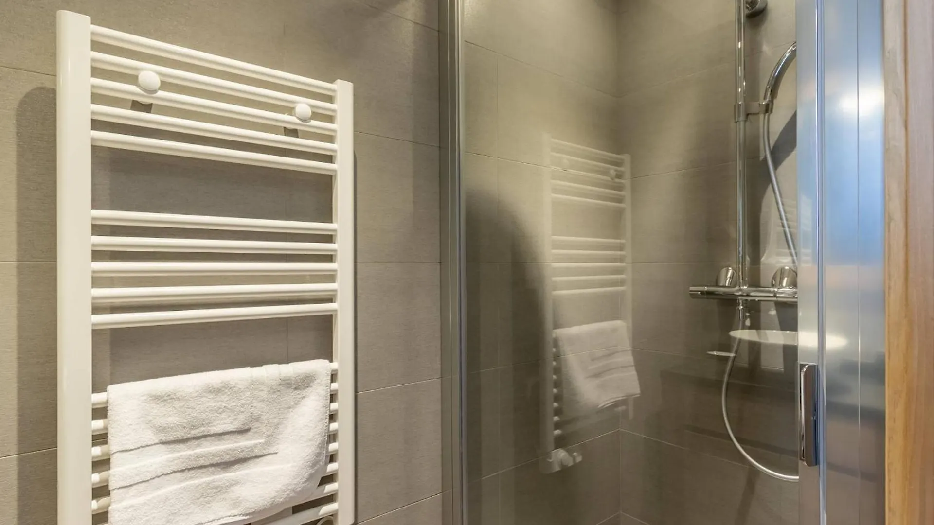 Apartment Duplex Confort Avec Piscine Et Spa, Pied Des Pistes - Fr-1-461A-5 Les Arcs  France